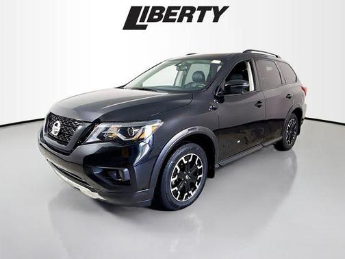 2019 Nissan Pathfinder SL
