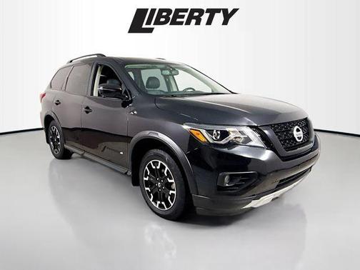 2019 Nissan Pathfinder SL