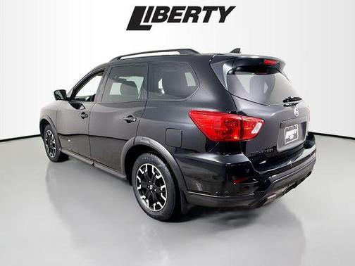 2019 Nissan Pathfinder SL