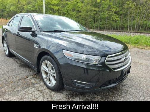 Tuxedo Black Metallic 2013 Ford Taurus SEL