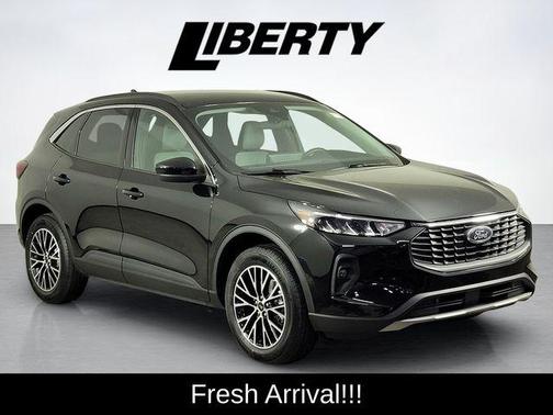 Agate Black Metallic 2023 Ford Escape PHEV