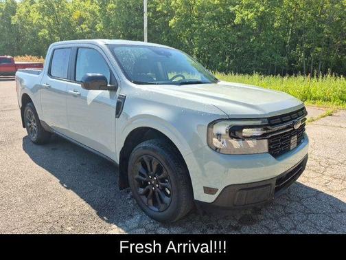 Cactus Green / Gray 2024 Ford Maverick Lariat