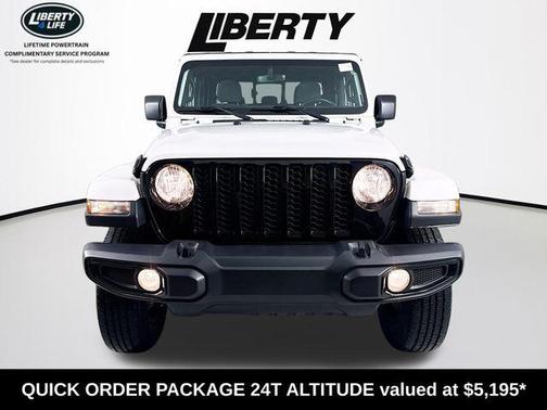 2022 Jeep Gladiator Sport