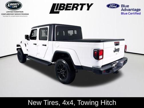 2022 Jeep Gladiator Sport