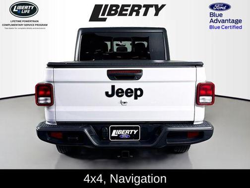 2022 Jeep Gladiator Sport