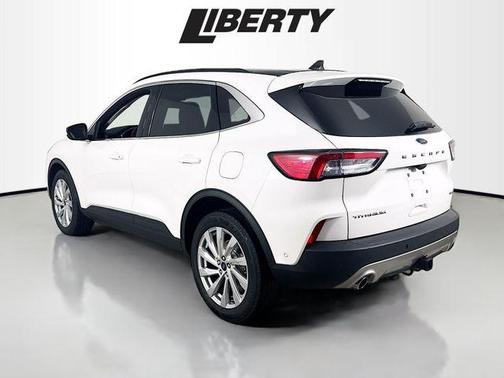 2022 Ford Escape Titanium