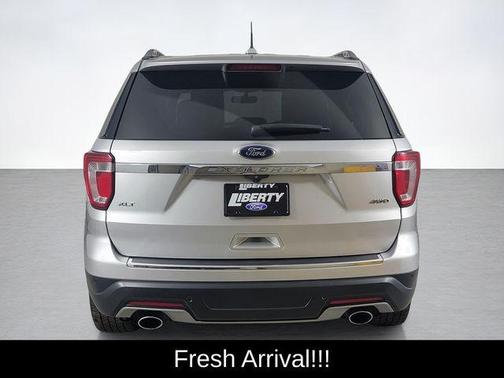 Ingot Silver Metallic 2018 Ford Explorer XLT