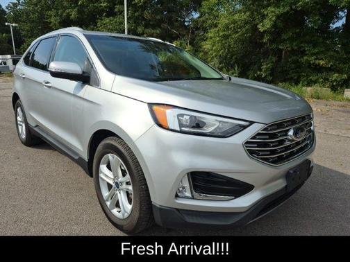 Ingot Silver Metallic 2019 Ford Edge SEL