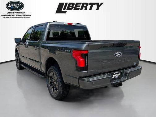 2025 Ford F-150 Lightning Flash
