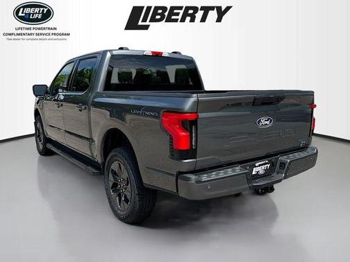 2025 Ford F-150 Lightning Flash