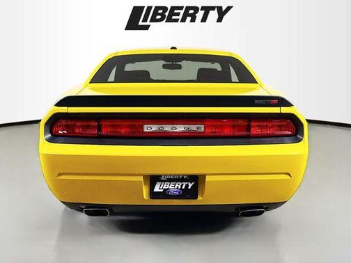 2010 Dodge Challenger SRT8