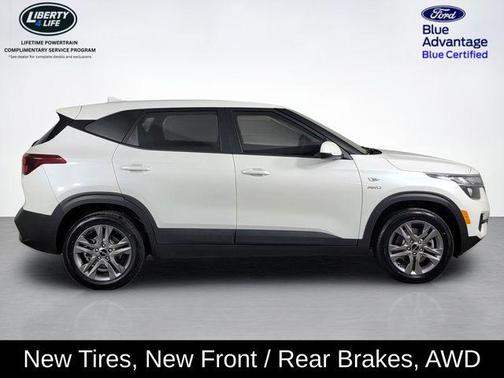 Snow White Pearl 2022 Kia Seltos LX