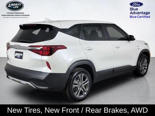 Snow White Pearl 2022 Kia Seltos LX