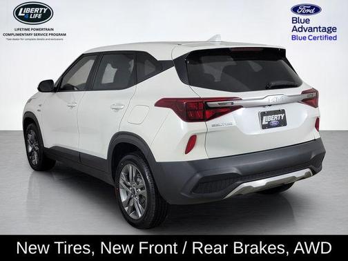 Snow White Pearl 2022 Kia Seltos LX