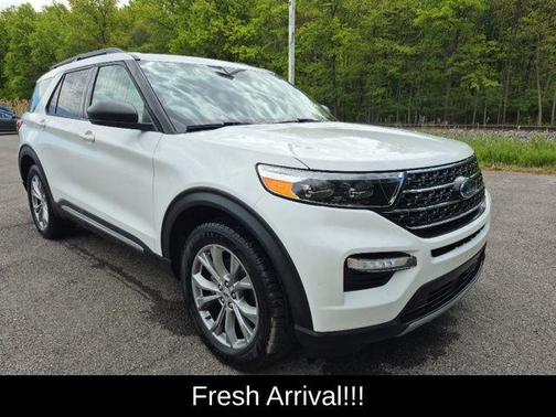 Star White 2023 Ford Explorer XLT