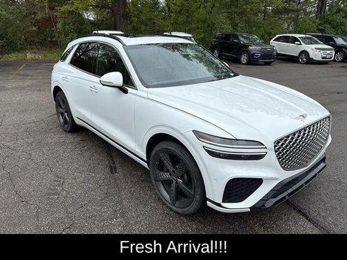 Alta White 2024 Genesis GV70 2.5T