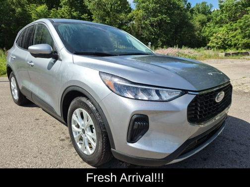 Silver Metallic 2023 Ford Escape Active