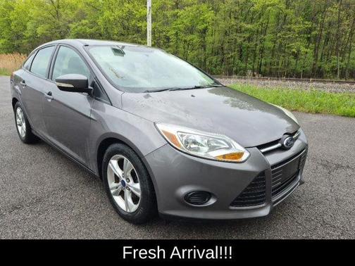 Sterling Gray Metallic 2014 Ford Focus SE