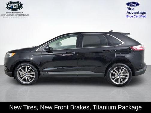 2022 Ford Edge Titanium