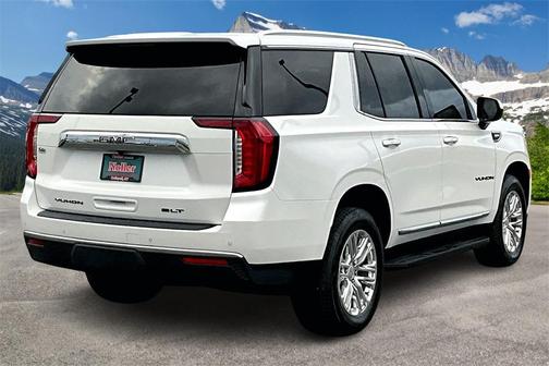 2023 GMC Yukon SLT