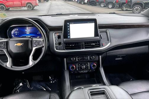 2024 Chevrolet Suburban LT