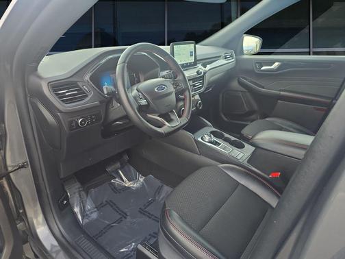 Gray Metallic 2025 Ford Escape ST-Line Select