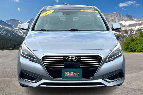 2017 Hyundai SONATA Hybrid Limited