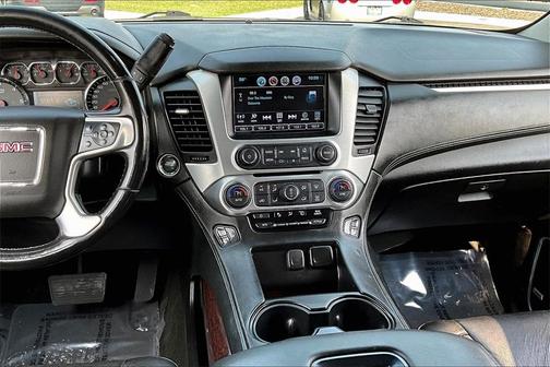 2017 GMC Yukon XL SLT