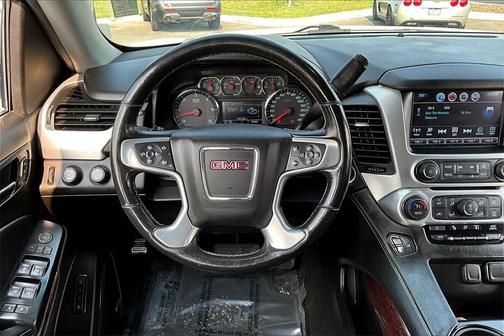 2017 GMC Yukon XL SLT