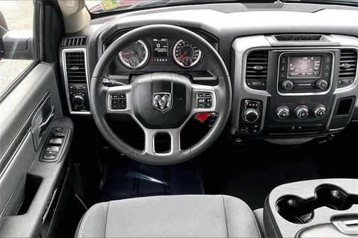 2024 RAM 1500 Classic SLT