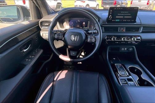 Crystal Black Pearl 2025 Honda Pilot Black Edition