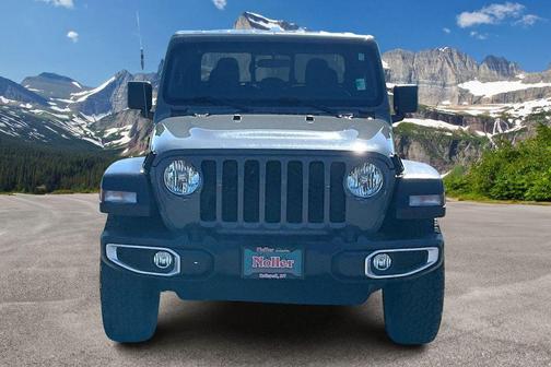 Sting Gray Clearcoat 2023 Jeep Gladiator Sport