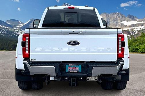 Oxford White 2024 Ford F-350 Lariat Super Duty