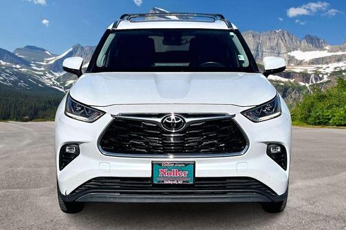 Pearl 2023 Toyota Highlander Limited