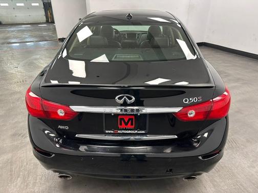 2015 INFINITI Q50 Sport