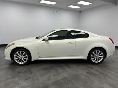 2014 INFINITI Q60 Base