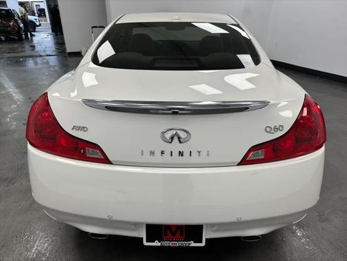 2014 INFINITI Q60 Base