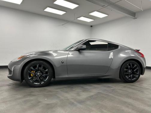 2016 Nissan 370Z Base