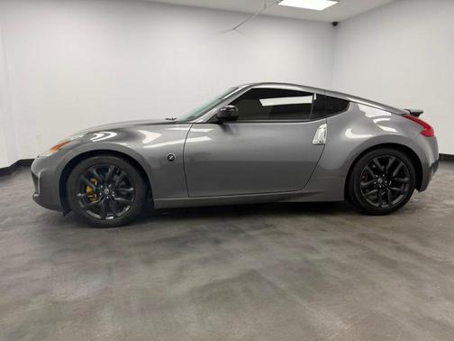 2016 Nissan 370Z Base