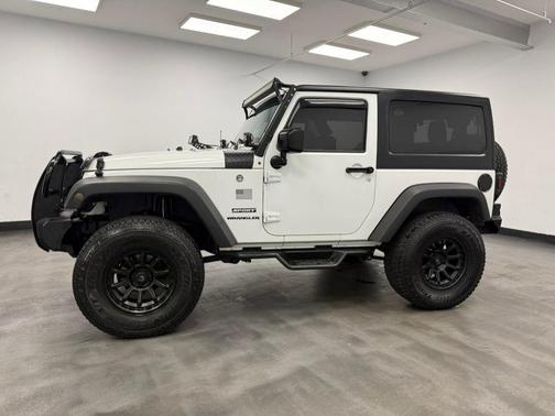 2017 Jeep Wrangler Sport