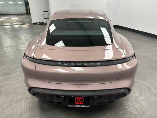 2022 Porsche Taycan RWD