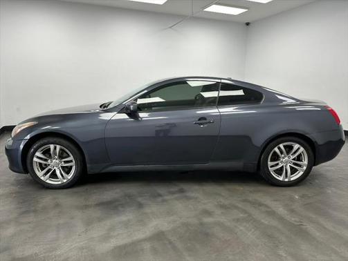 2009 INFINITI G37x Base