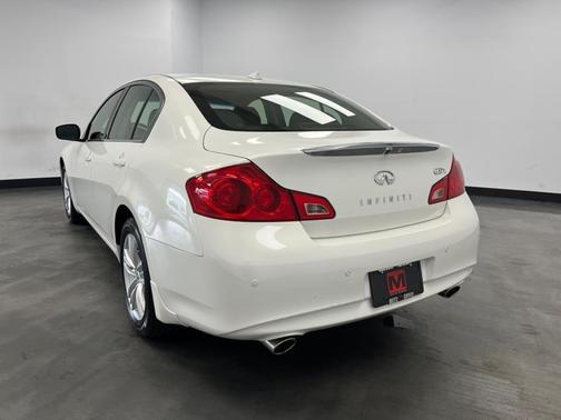 2012 INFINITI G37x Base