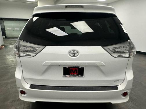 2014 Toyota Sienna SE