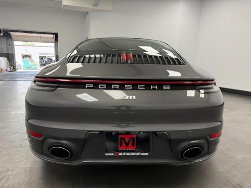2020 Porsche 911 Carrera 4