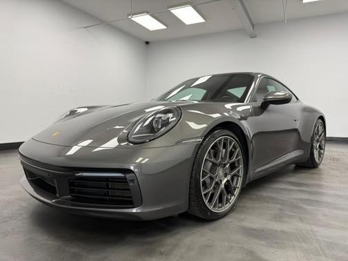 2020 Porsche 911 Carrera 4