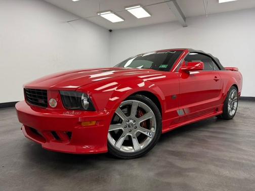 Torch Red 2005 Ford Mustang GT Premium