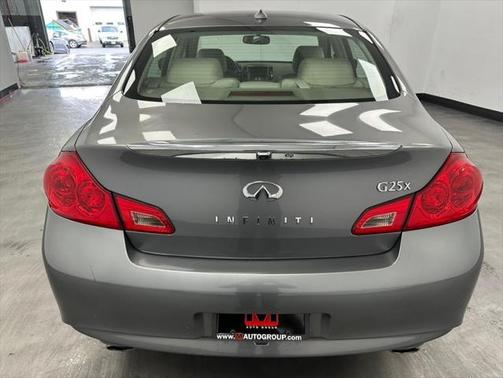 2011 INFINITI G25x Base
