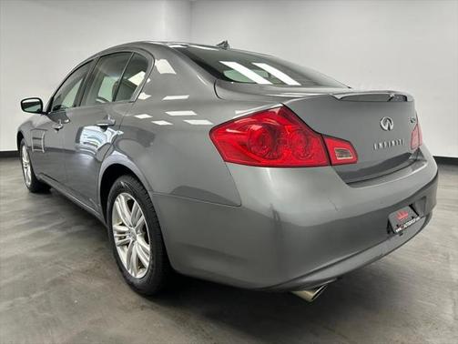 2011 INFINITI G25x Base