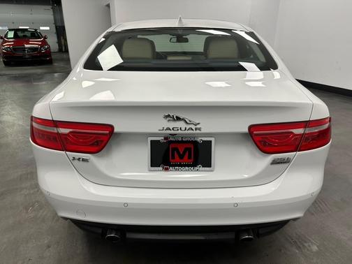 2018 Jaguar XE 25t Premium